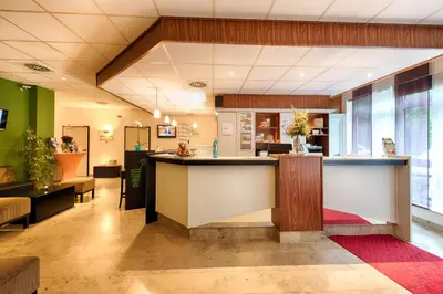 Lobby/Rezeption in der Unterkunft ACHAT Hotel Chemnitz