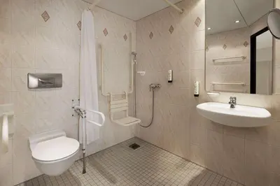Ein Badezimmer in der Unterkunft Amedia Dresden Elbpromenade, Trademark Collection by Wyndham