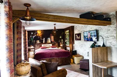 Ein Bett oder Betten in einem Zimmer der Unterkunft Hotel Röhrsdorfer Hof