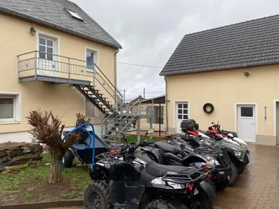 Das Gebäude in dem sich das Bed & Breakfast befindet