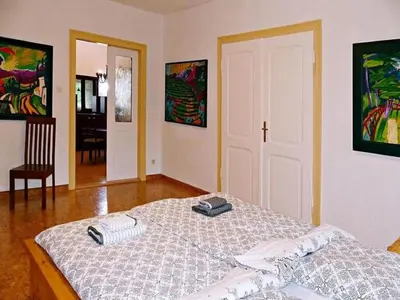 Ein Bett oder Betten in einem Zimmer der Unterkunft Villa Rotschoenberg im Tal der Freiberger Mulde