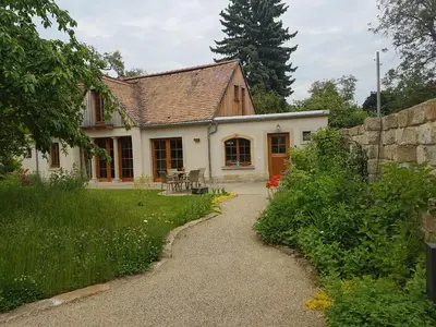Ein Garten an der Unterkunft Ferienhaus Zur Ausspanne