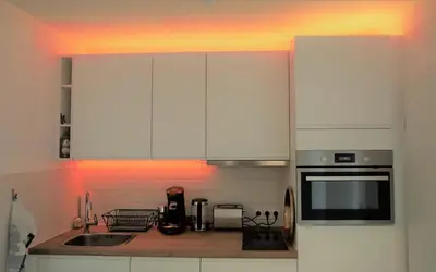 Küche/Küchenzeile in der Unterkunft Goldrausch - Glanzvolle Ferienwohnung in Meißen am Lutherplatz
