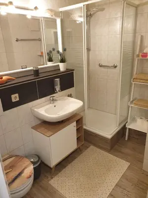Ein Badezimmer in der Unterkunft Gästewohnung BenjaroS