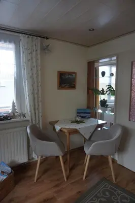 Ein Sitzbereich in der Unterkunft Ferienwohnung Familie Frank