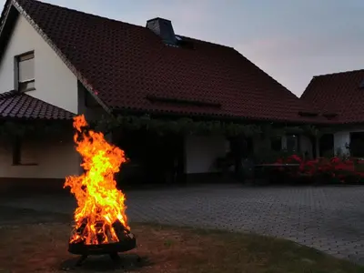 Das Gebäude in dem sich das Ferienhaus befindet