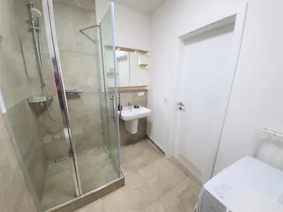 Ein Badezimmer in der Unterkunft PB Ferienwohnungen - FeWo 3 - Stilvoll eingerichtetes Studio im Herzen Senftenbergs