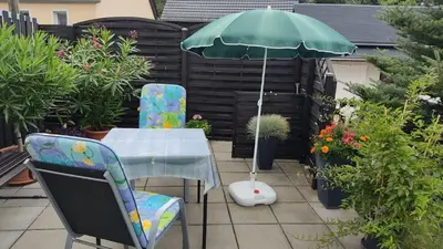 Ein Garten an der Unterkunft Ferienwohnung Schaarschmidt