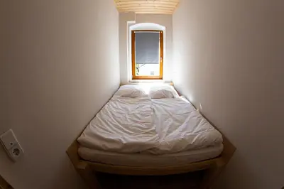 Ein Bett oder Betten in einem Zimmer der Unterkunft Frank´s Ferienwohnung in Dresden