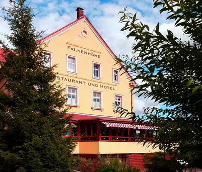 Das Gebäude in dem sich die Pension befindet