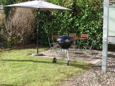 Ein Garten an der Unterkunft Elbtal-Apartment de