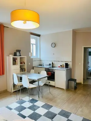 Küche/Küchenzeile in der Unterkunft Villa FeWo mit separaten Schlafmöglichkeiten, zentral gelegen