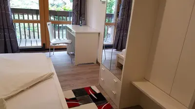 Ein Balkon oder eine Terrasse in der Unterkunft Schneiderlein Hotel