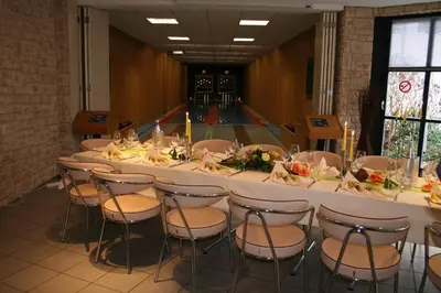 Ein Restaurant oder anderes Speiselokal in der Unterkunft aktiv Sporthotel Sächsische Schweiz