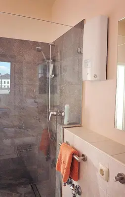 Ein Badezimmer in der Unterkunft Apartmenthaus Stadt Metz