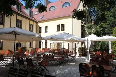 Das Gebäude in dem sich das Hotel befindet