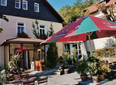 Das Gebäude in dem sich das Hotel befindet