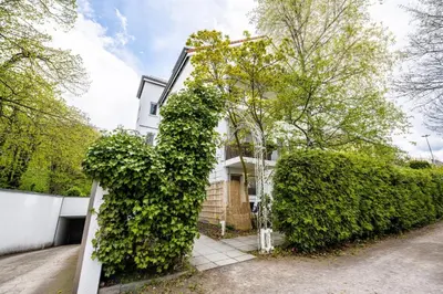 Ein Garten an der Unterkunft EG Wohnung, zentral, TOP Anbindung, mit großer Terrasse