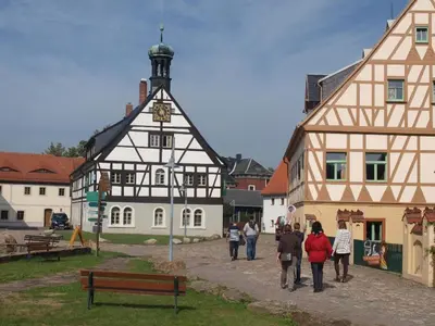 Das Gebäude in dem sich die Ferienwohnung befindet