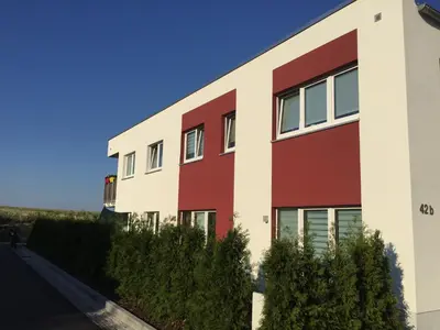 Das Gebäude in dem sich die Ferienwohnung befindet