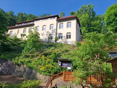 Das Gebäude in dem sich das Hotel befindet