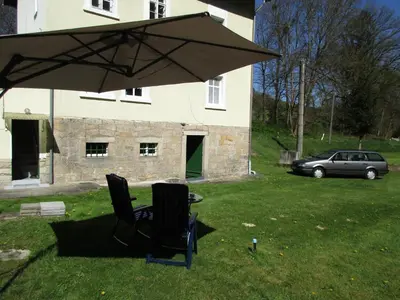 Ein Garten an der Unterkunft Ferienwohnung Löke