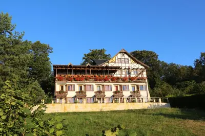 Das Gebäude in dem sich das Hotel befindet