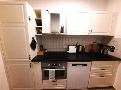 Küche/Küchenzeile in der Unterkunft Ruhiges Hinterhof Apartment im Herzen der Neustadt