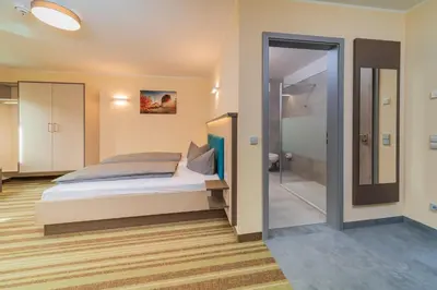 Ein Bett oder Betten in einem Zimmer der Unterkunft ELLY Hostel