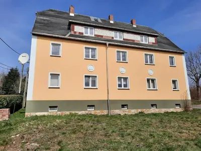 Das Gebäude in dem sich die Ferienwohnung befindet