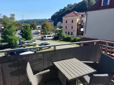 Ein allgemeiner Bergblick oder ein Berglick von der Ferienwohnung aus