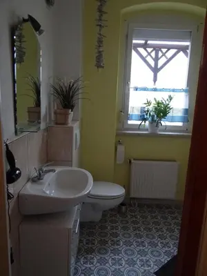 Ein Badezimmer in der Unterkunft Zum Storchennest