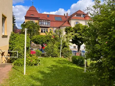 Ein Garten an der Unterkunft Kleines Studio am Uni-Campus - Perfekt für junge Unternehmungslustige