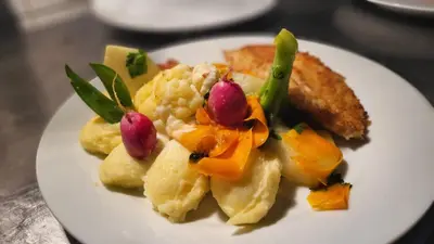 Essen im Hotel oder in der Nähe