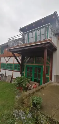 Das Gebäude in dem sich die Ferienwohnung befindet