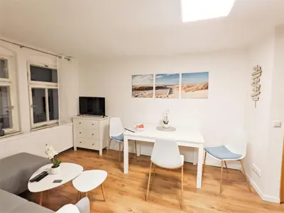 TV/Unterhaltungsangebot in der Unterkunft H6 -Urlaubsmagie- Wohnung für 3 mit Pool & Terrasse