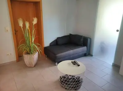 Ein Sitzbereich in der Unterkunft Ferienwohnung in Leckwitz bei Nünchritz Wacker, Elbradweg