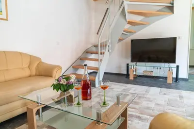 TV/Unterhaltungsangebot in der Unterkunft Ferienhaus Teichblick und Turmblick, mit Kultur in Großzschepa, Nähe Leipzig