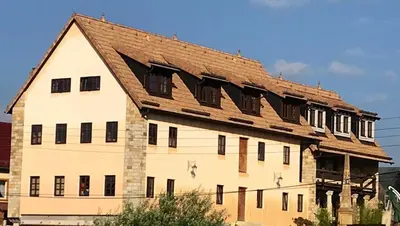 Das Gebäude in dem sich die Ferienwohnung befindet
