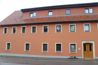Das Gebäude in dem sich die Ferienwohnung befindet