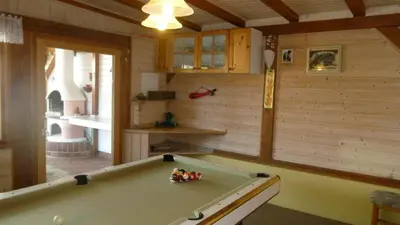 Ein Billardtisch in der Unterkunft Ferienwohnung Frenzel