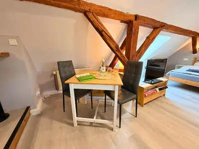 Ein Bett oder Betten in einem Zimmer der Unterkunft Gasthaus Bomsdorf - ruhige Lage, free WLAN & Parken, Self Check-In, Smart-TV