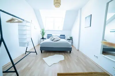 Ein Bett oder Betten in einem Zimmer der Unterkunft FullHouse - Chemnitz - M34 - 3 Beds - Nespresso