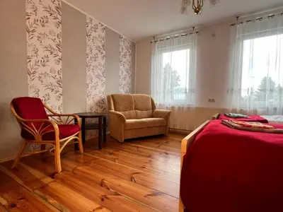 Ein Sitzbereich in der Unterkunft Ferienwohnung Landlust - ideal für Hundefreunde und Monteure, free WLAN & Parken, Smart-TV