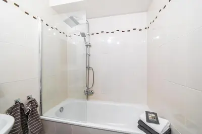 Ein Badezimmer in der Unterkunft FullHouse - Chemnitz - W110 - SmartTV - 2 Bedrooms