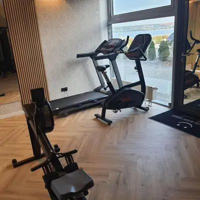 Das Fitnesscenter und/oder die Fitnesseinrichtungen in der Unterkunft Appartment Seeblick 8
