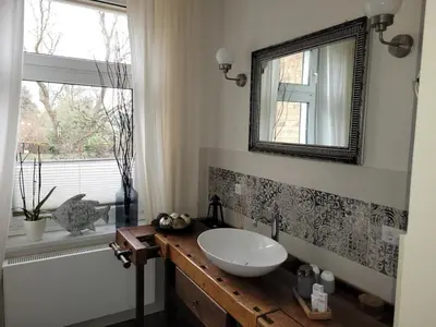 Ein Badezimmer in der Unterkunft NEU! Stilvolle FeWo Finsterwalde