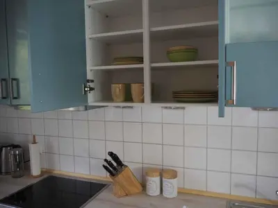 Küche/Küchenzeile in der Unterkunft 3-Raum Wohnung in Chemnitz, ideal für Monteure