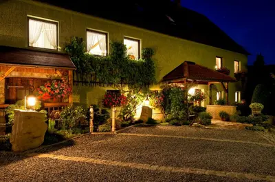 Ein Garten an der Unterkunft Appartement`s - HAUS KAROLA