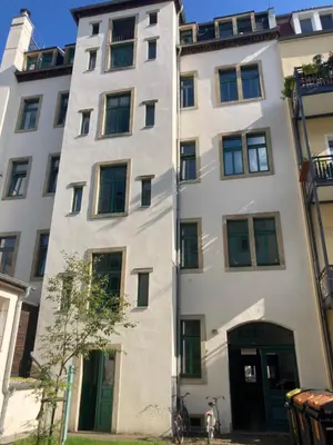 Das Gebäude in dem sich die Ferienwohnung befindet